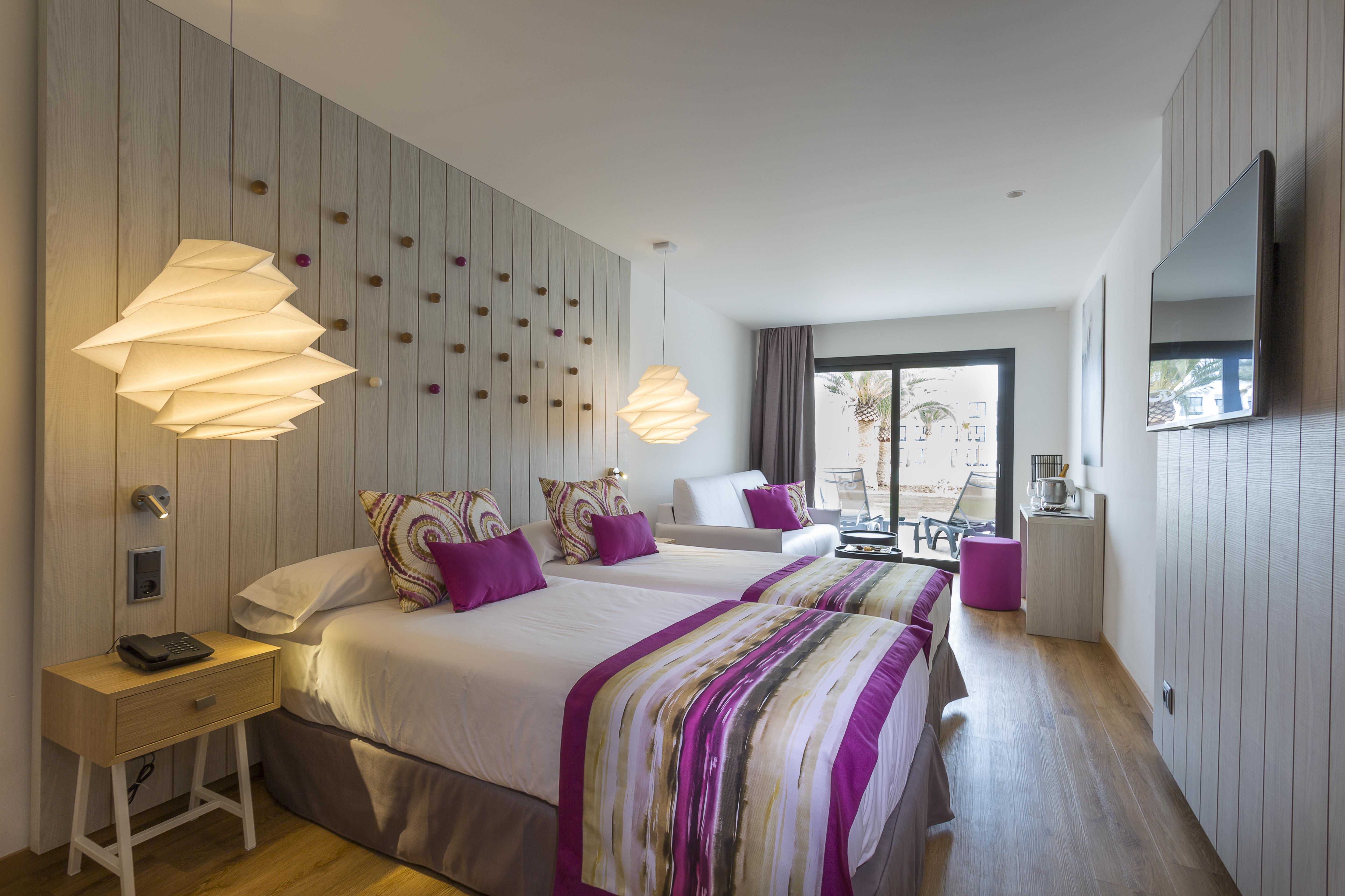 Grand Palladium White Island Resort & Spa Playa d'en Bossa Exterior foto
