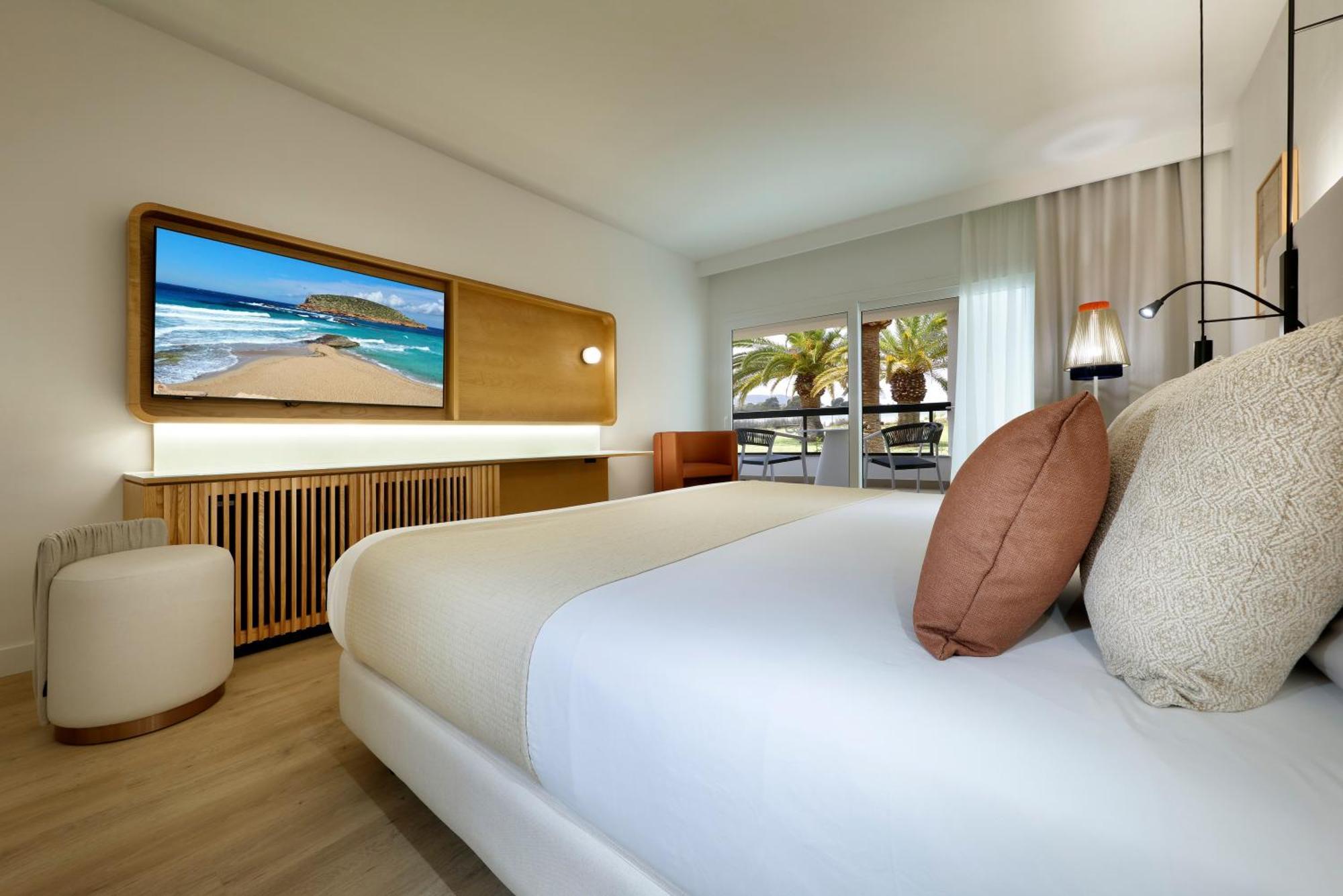Grand Palladium White Island Resort & Spa Playa d'en Bossa Exterior foto Deluxe room