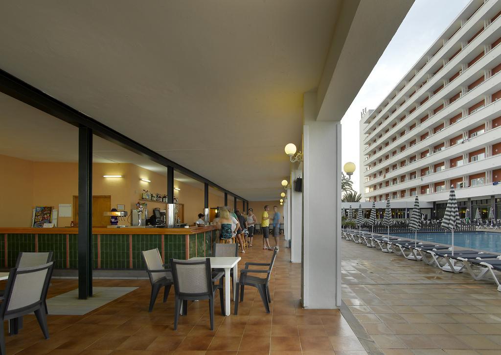 Grand Palladium White Island Resort & Spa Playa d'en Bossa Exterior foto